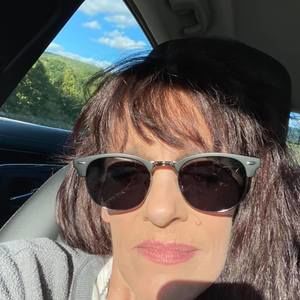 Meet your Posher, Carmen